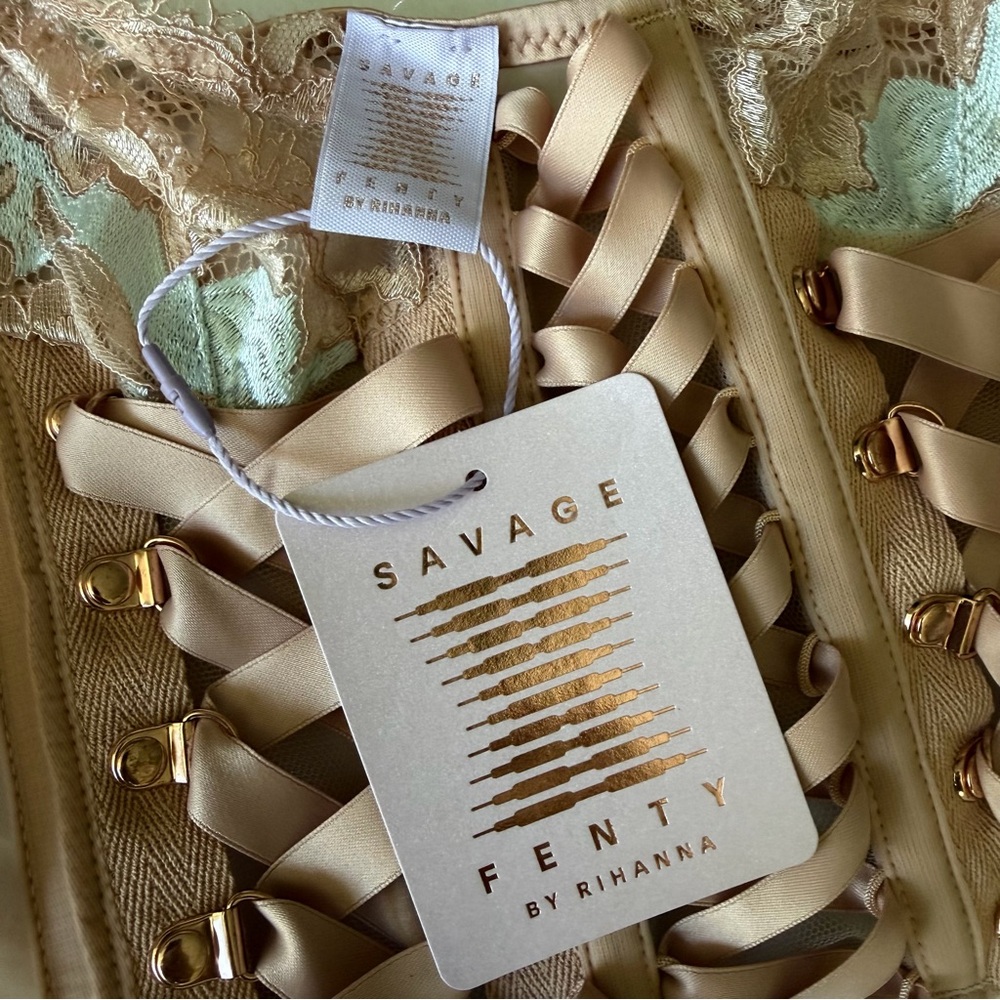 Savage x Fenty XS Matching Satin & Lace Corset Set - Nude & Mint - Picture 4 of 5
